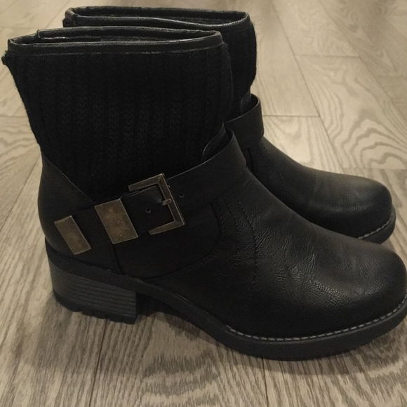 Beautiful black boots by Vangelo🍀🍀🌸🌼 - Picture 2 of 12